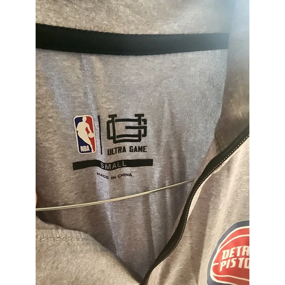 official NBA Detroit Pistons Basketball Long Sleeve 1/4 Zip Shirt Mens S Gray S